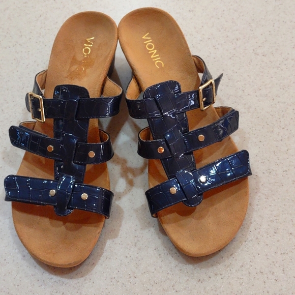 Vionic by Orthaheel Radia Blue Croc Embossed Wedge Sandals Size 9 Medium NWOT - Picture 3 of 11